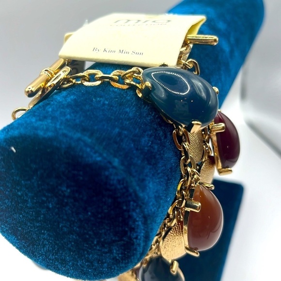 2 Mia Collection Women’s Jewelry Blue Maroon Orange Gold Tone Bracelet Toggle - Picture 2 of 9